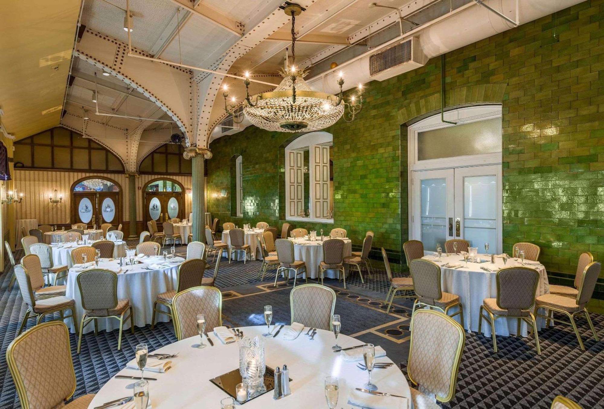 Radisson Lackawanna Station Hotel Scranton Esterno foto